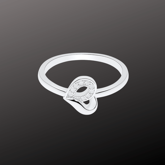 Elegant Leaf Silver Ring