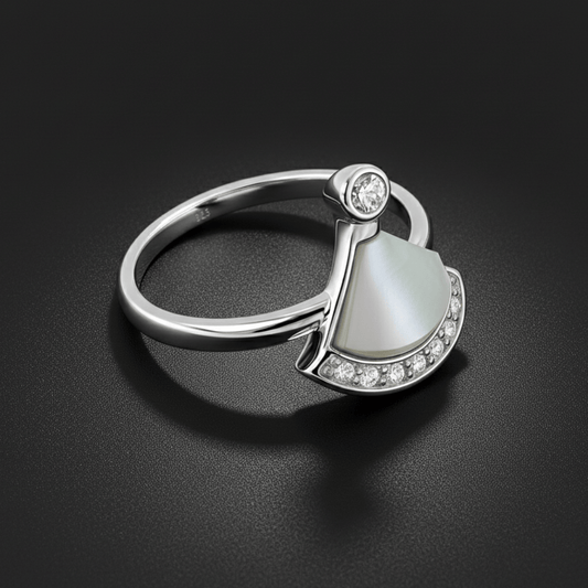 Mother-of-Pearl Fan Ring