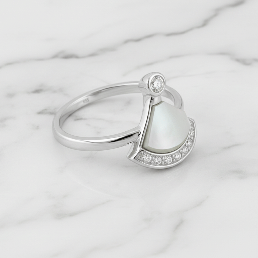Mother-of-Pearl Fan Ring