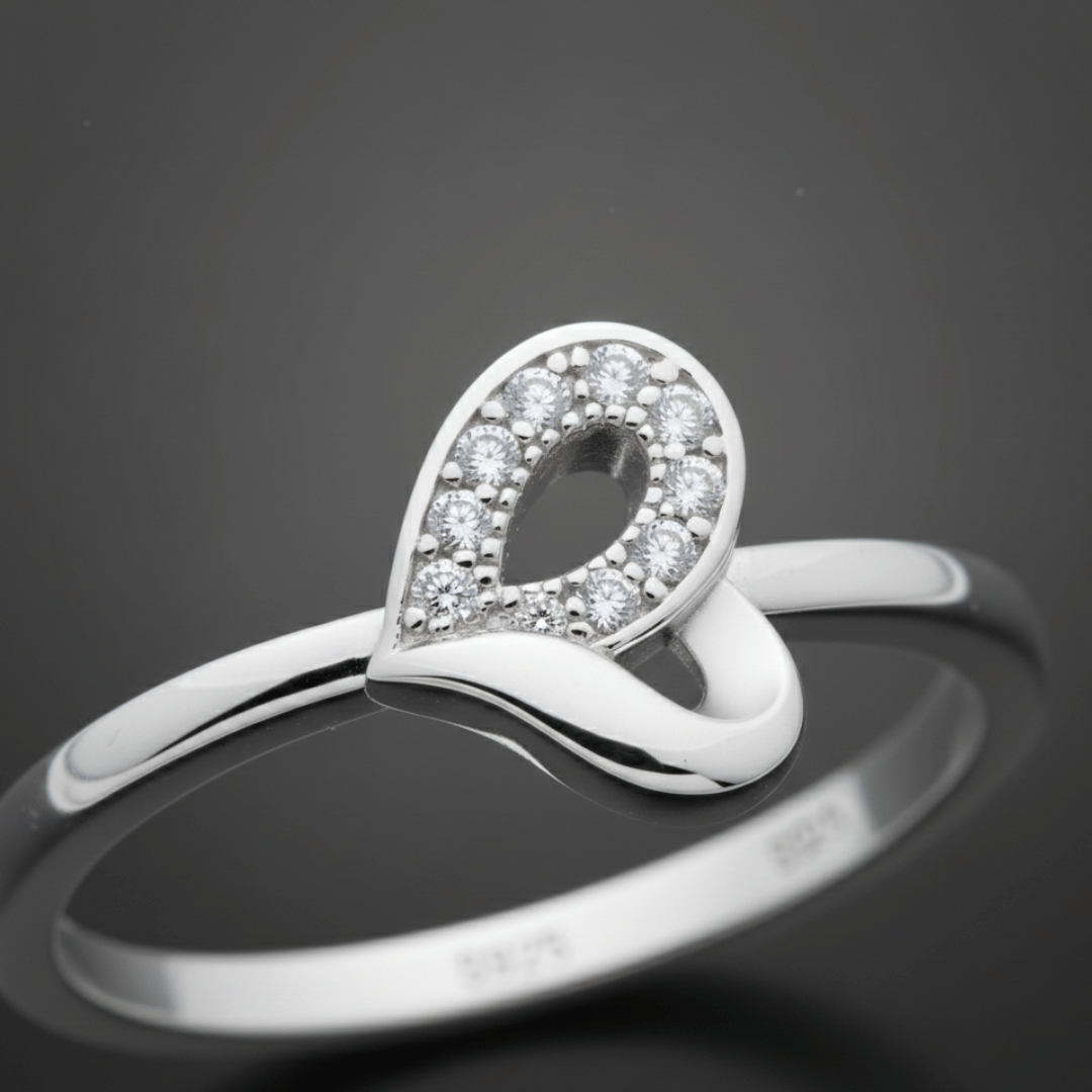 Elegant Leaf Silver Ring