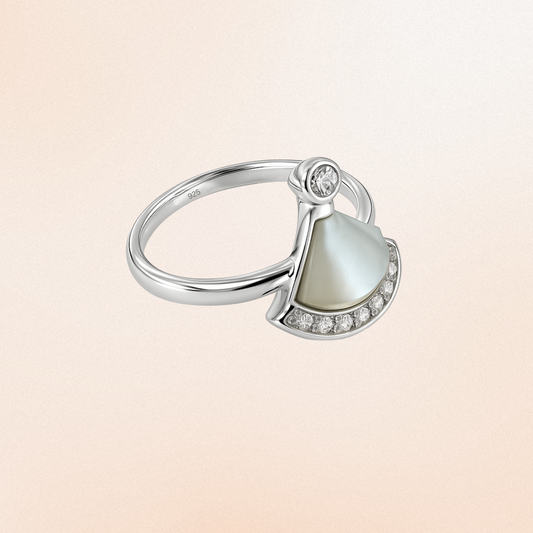 Mother-of-Pearl Fan Ring