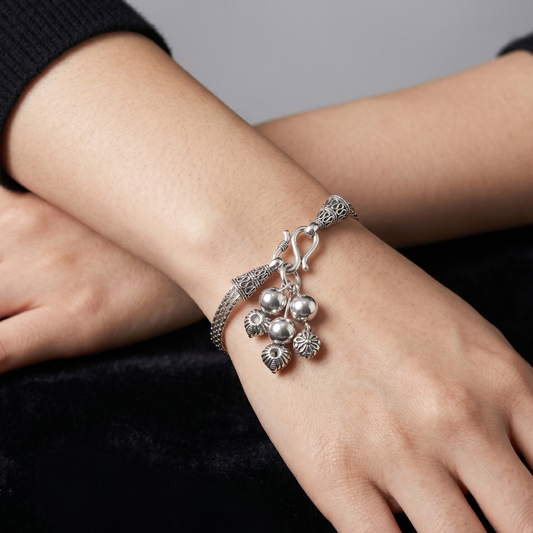 Women's Silver Guchha Bracelet