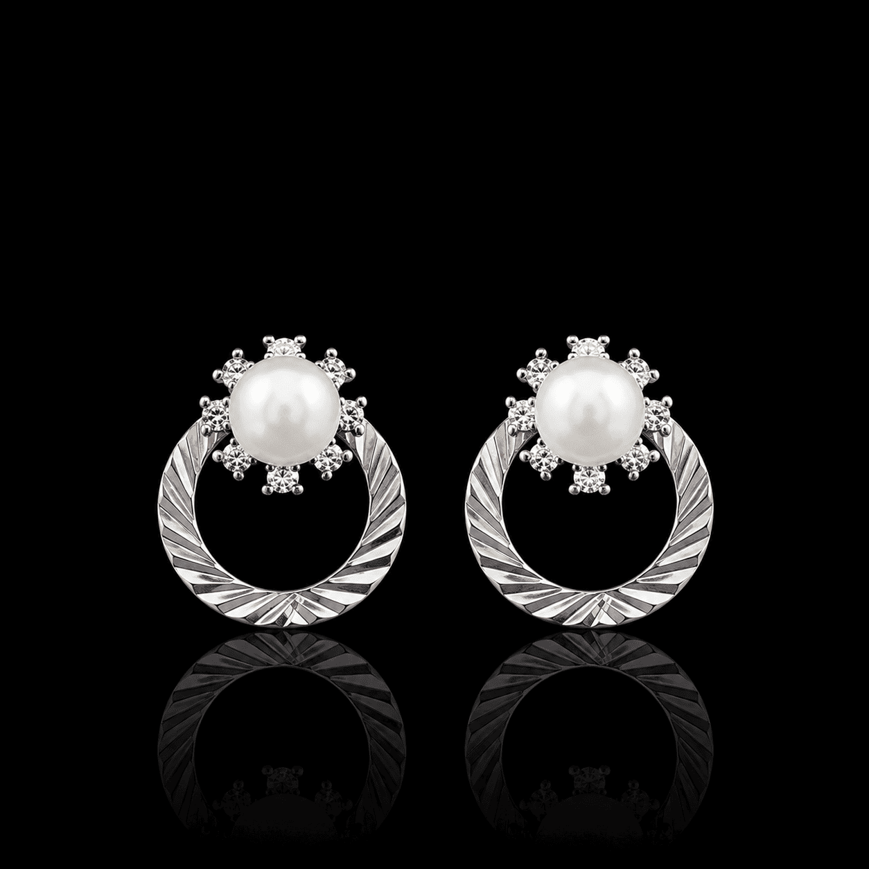 925 Silver Pearl Circle Studs